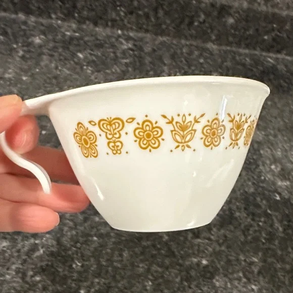 Corelle Vintage Butterfly Gold Hook Handle Cups and Saucers - Picture 9 of 16